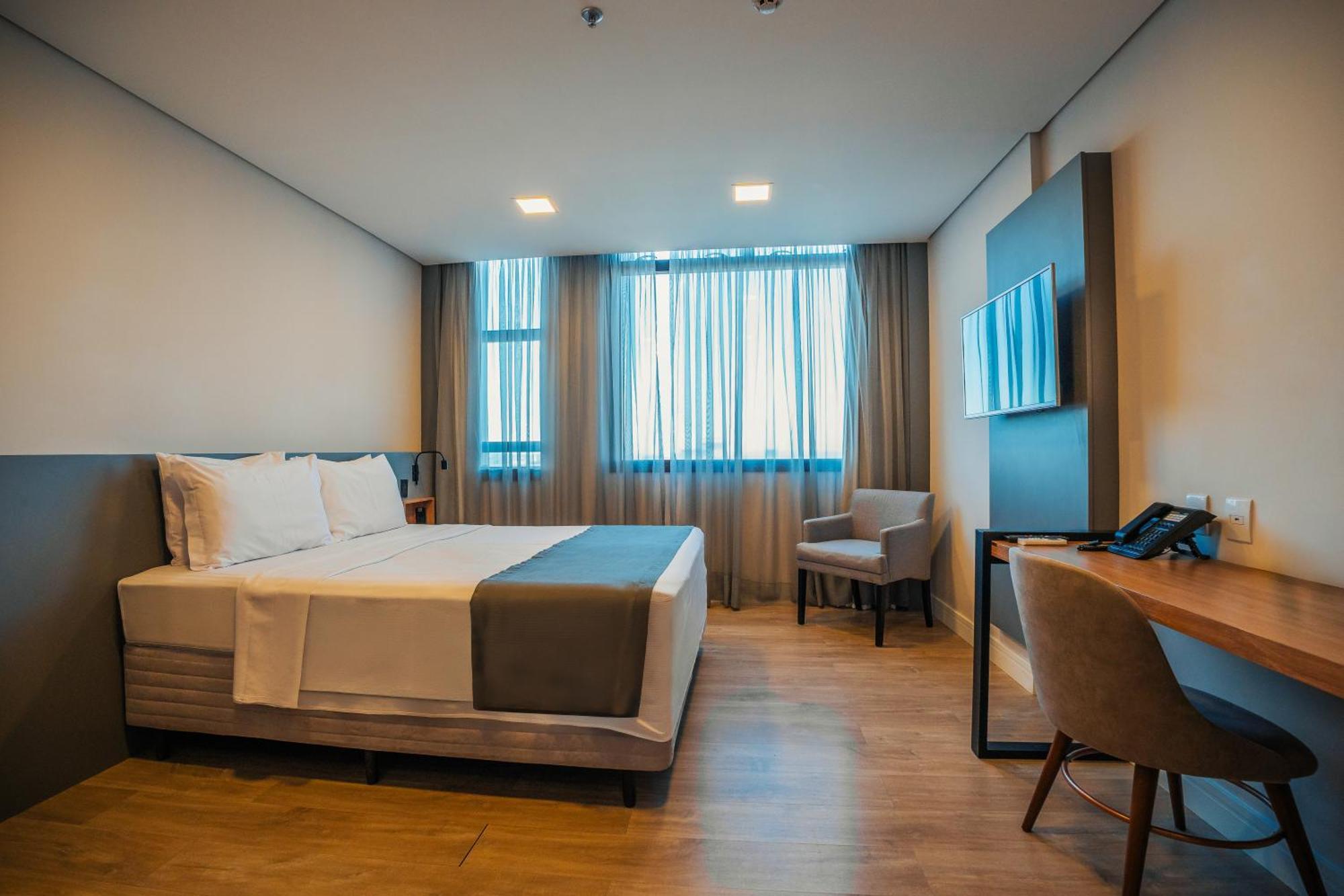 Hotel Laghetto Estacao Бенту-Гонсалвис Экстерьер фото